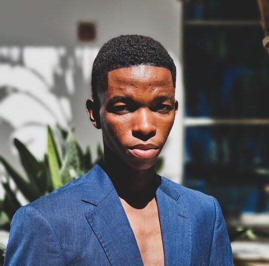 Revolutionizing Fashion: How AI is Changing the Print-on-Demand Game