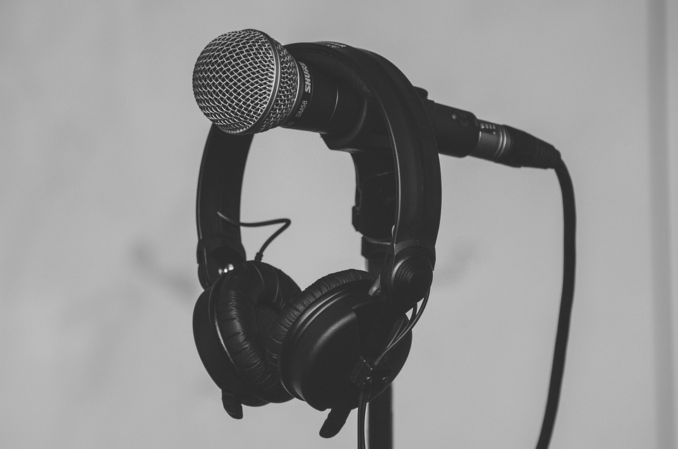 Revolutionizing Audio: How AI is Transforming Podcast Editing