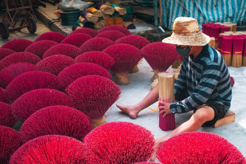 Revolutionize Your Job Search: How AI Can Help You Write a Winning Resume